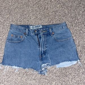 Cut off shorts